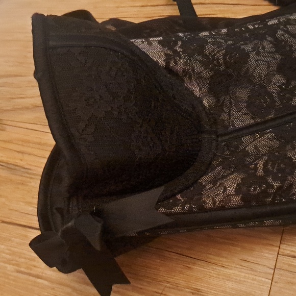 VICTORIA'S SECRET Straps optional lacy corset - Picture 6 of 6